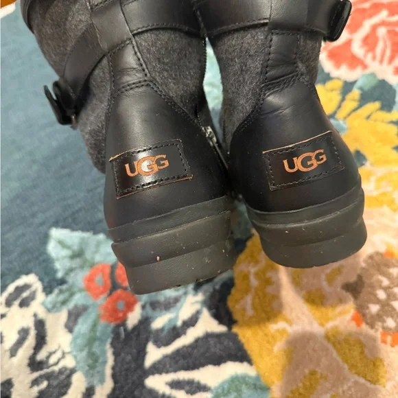 UGG Black snow boots - Picture 4 of 9